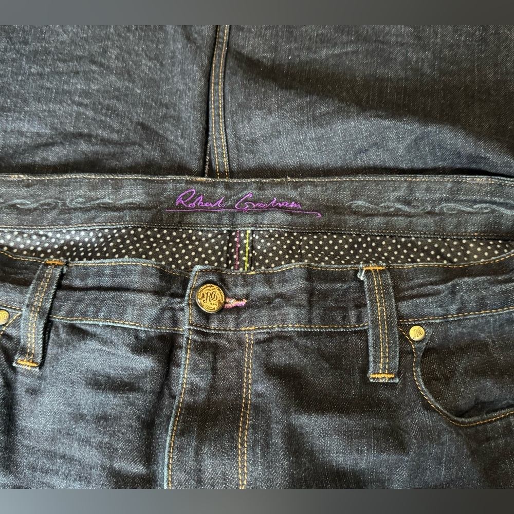 Robert Graham Dark Wash Jeans with Paisly Detail inside (46-R)